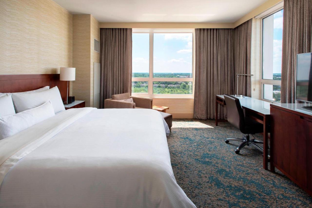 The Westin Chicago North Shore Wheeling Exterior photo