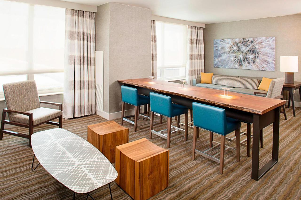 The Westin Chicago North Shore Wheeling Exterior photo