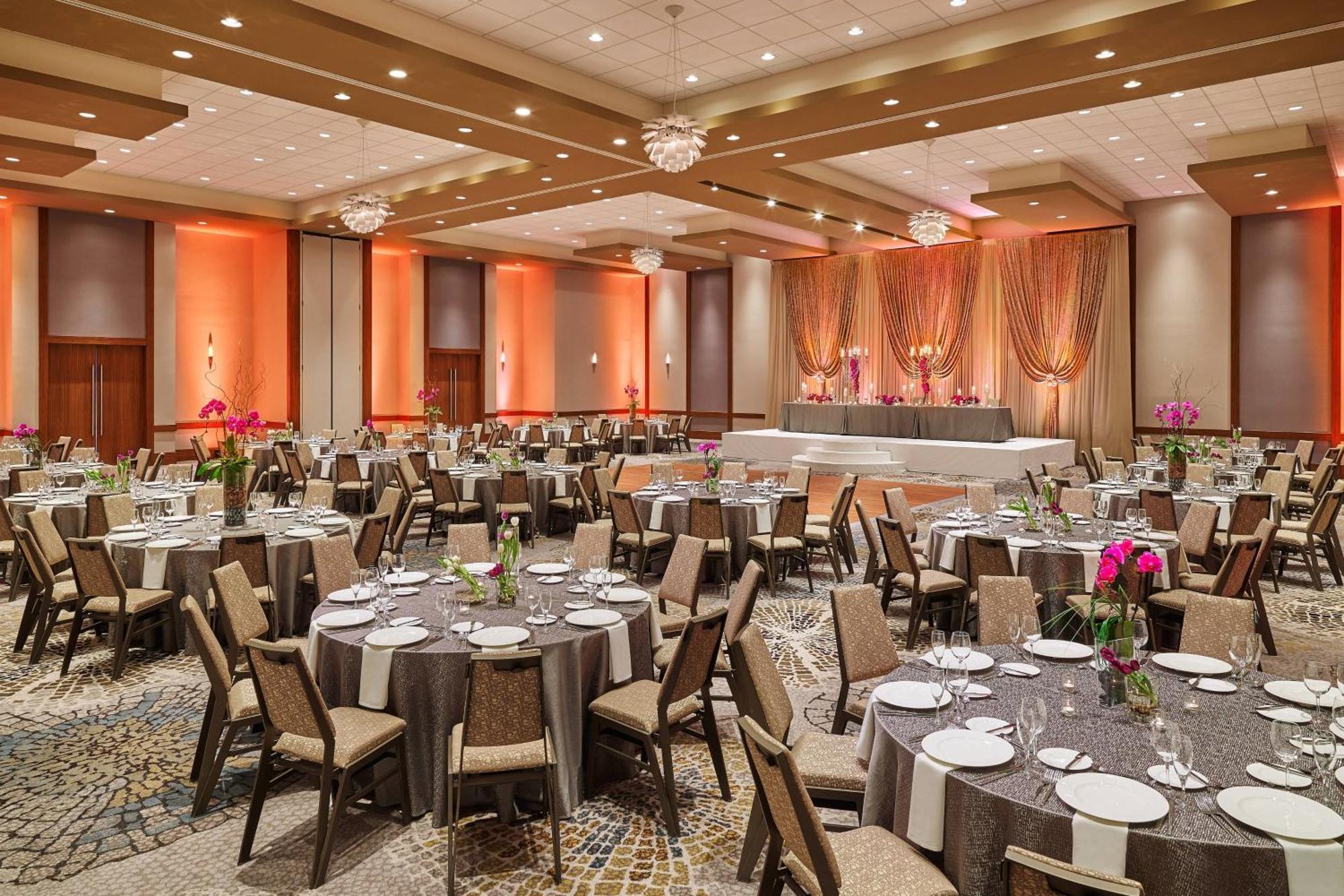 The Westin Chicago North Shore Wheeling Exterior photo